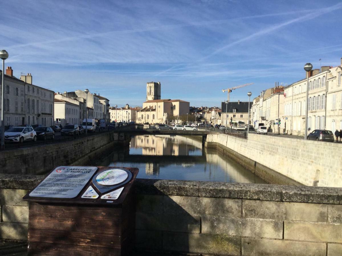 Appartement Centre Ville Pres Du Port Avec Parking Et Wifi La Rochelle  Zewnętrze zdjęcie